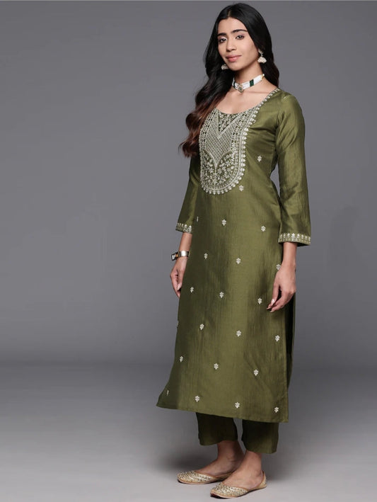 Most Beautiful Viscose Chanderi Suit Set