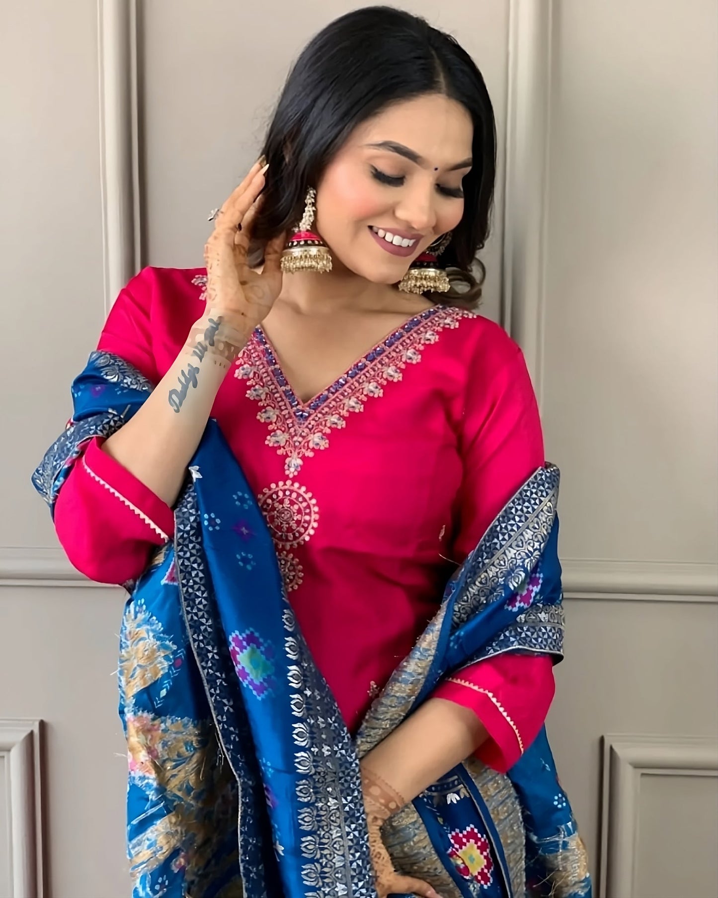 Most Beautiful Viscose Chanderi Suit Set