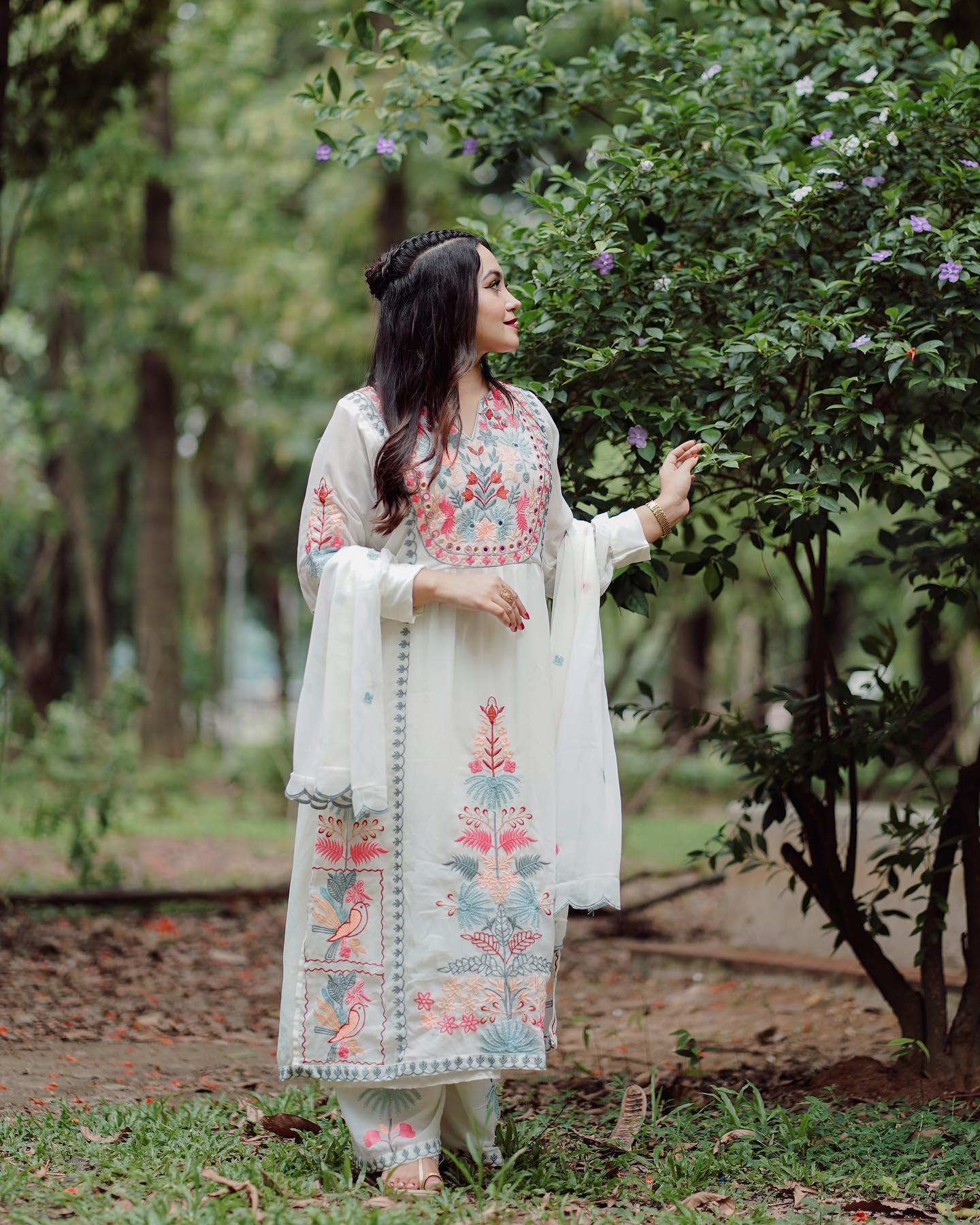 Most Beautiful Georgette Embroidary Suit Set