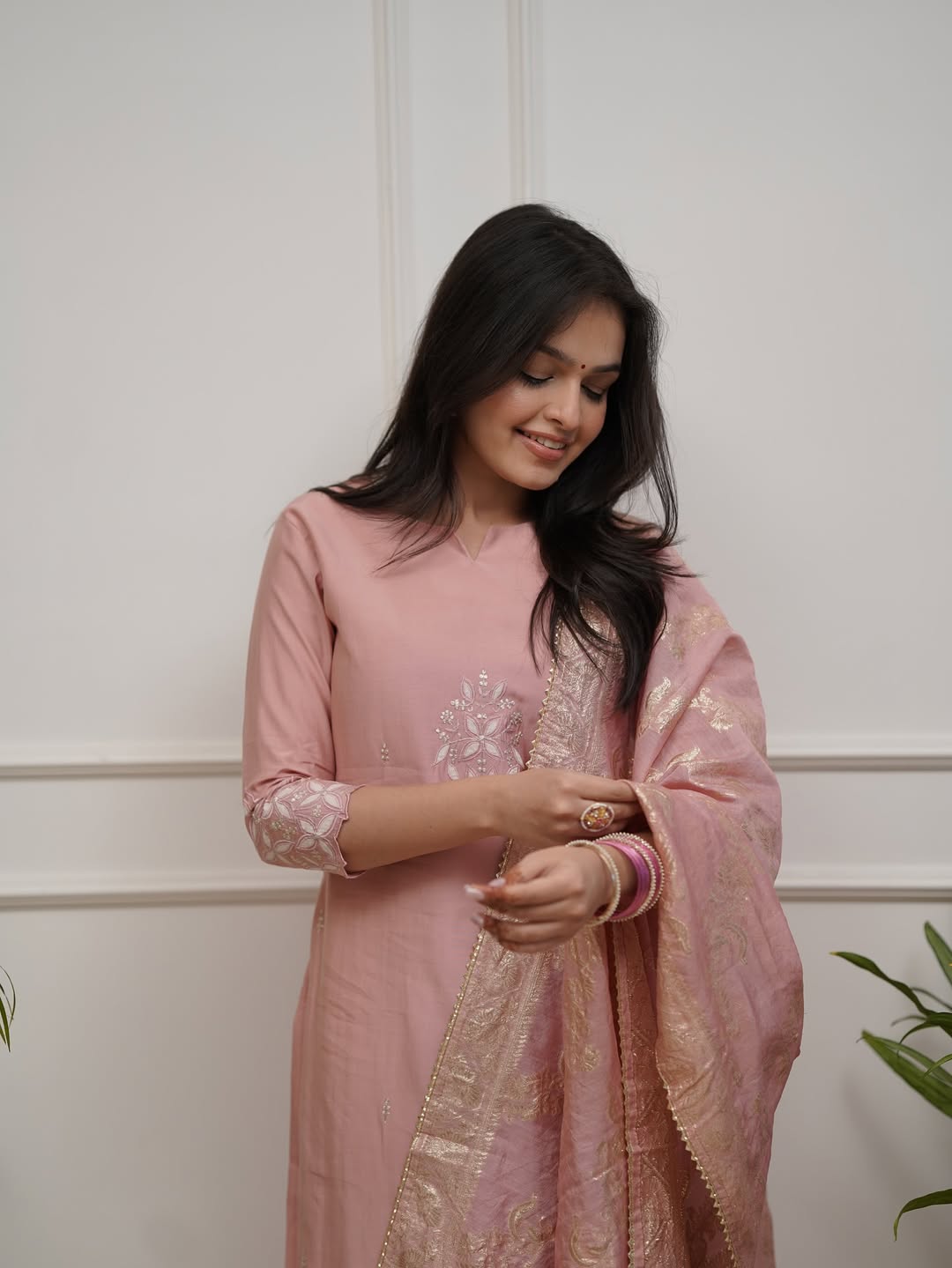Very Stunning Chanderi Silk Embroidery Suit Set