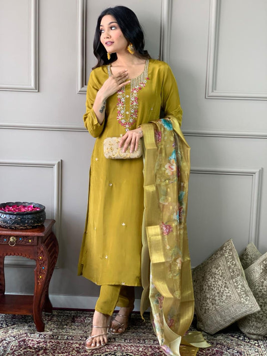 Most Beautiful Viscose Chanderi Suit Set