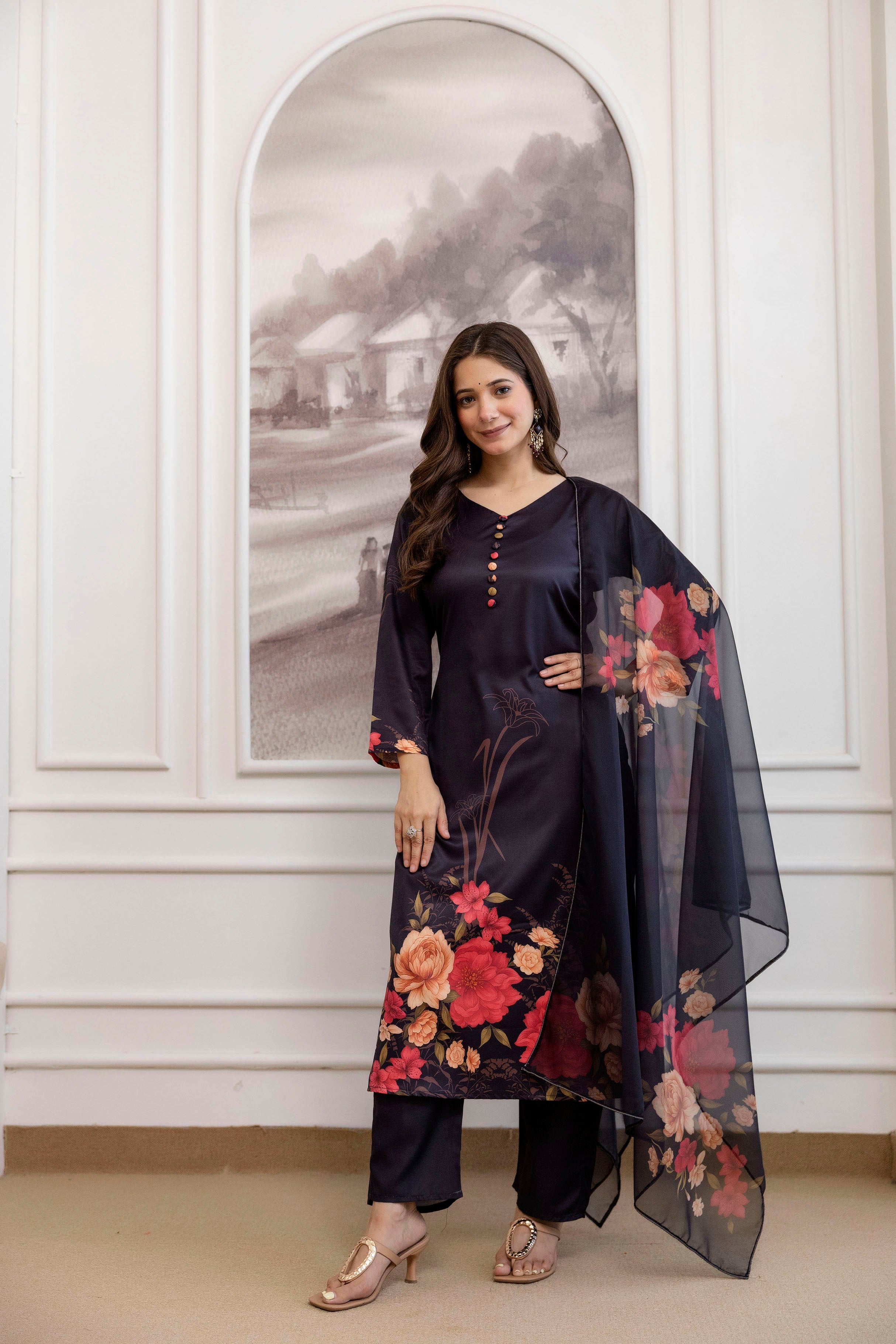 Very Appealing Soft Silk Floral Print Suit Set
