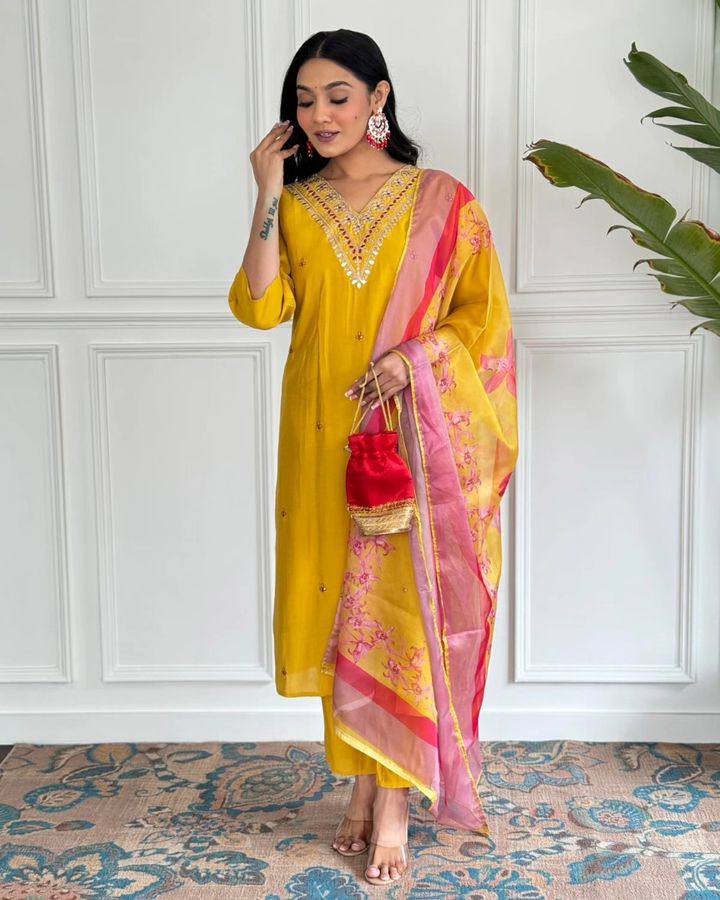Beautiful Pure Chanderi Silk Embroidary Suit Set