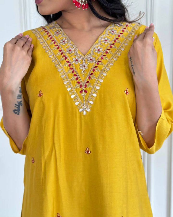 Beautiful Pure Chanderi Silk Embroidary Suit Set