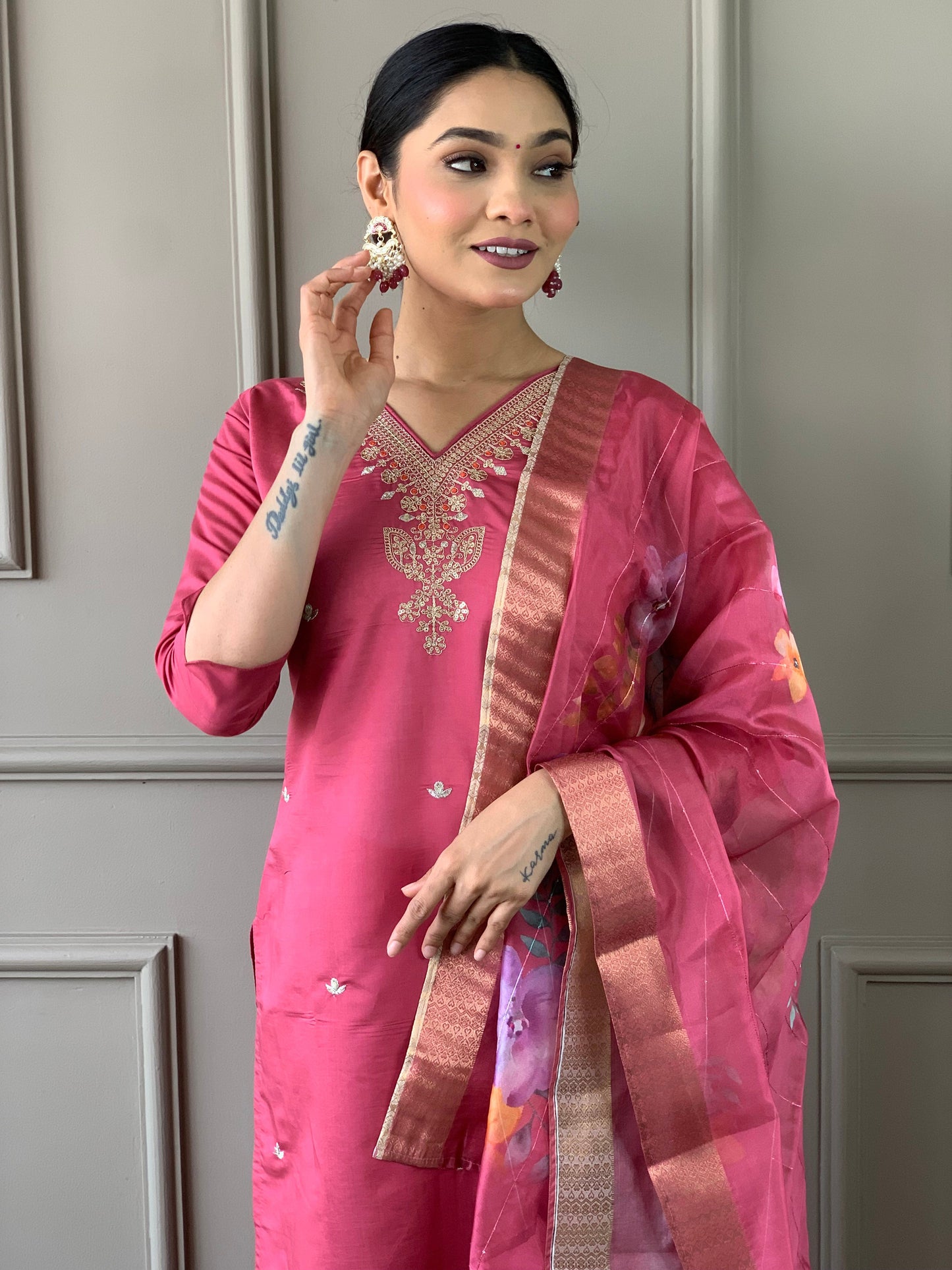 Beautiful Viscose Chanderi Silk Embroidary Suit Set