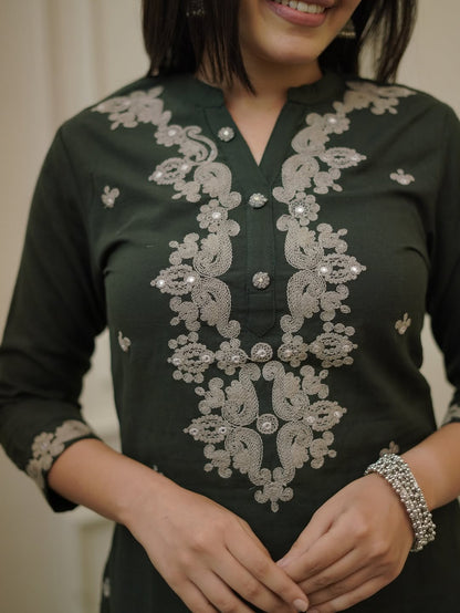 Very Good-Looking Rayon Slub Embroidery Suit Set