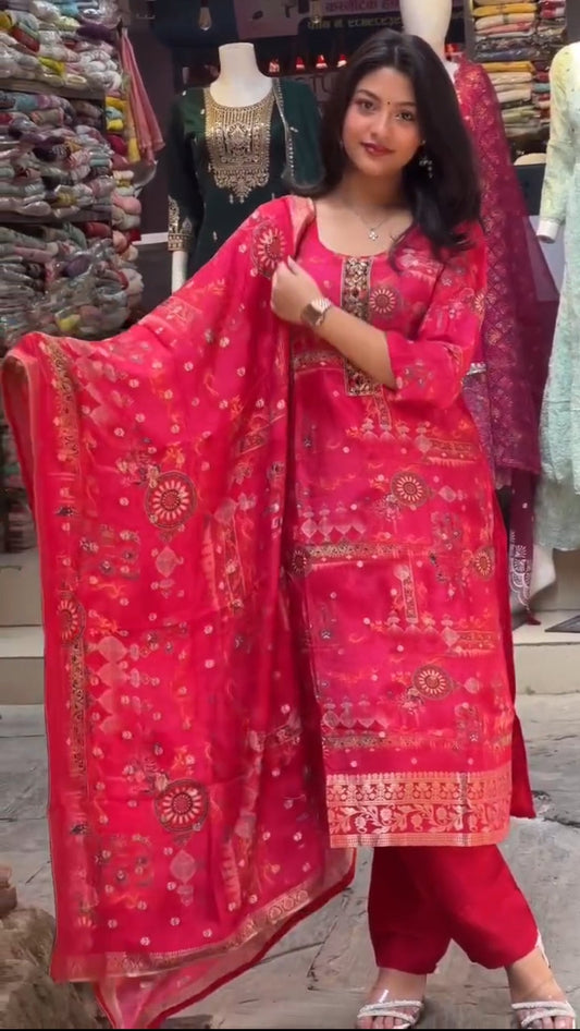 Elegant Pure Silk Jequard Weaving Suit Set
