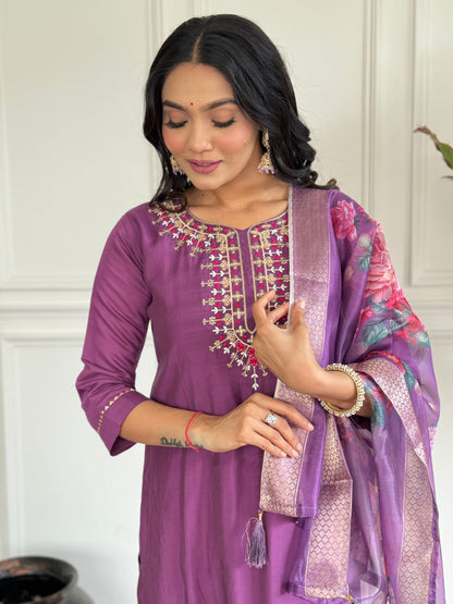 Elegant Pure Chanderi Silk Embroidary Suit Set
