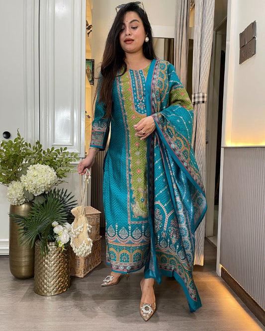 Very Attractive Muslin Fabric Printed Suit Set