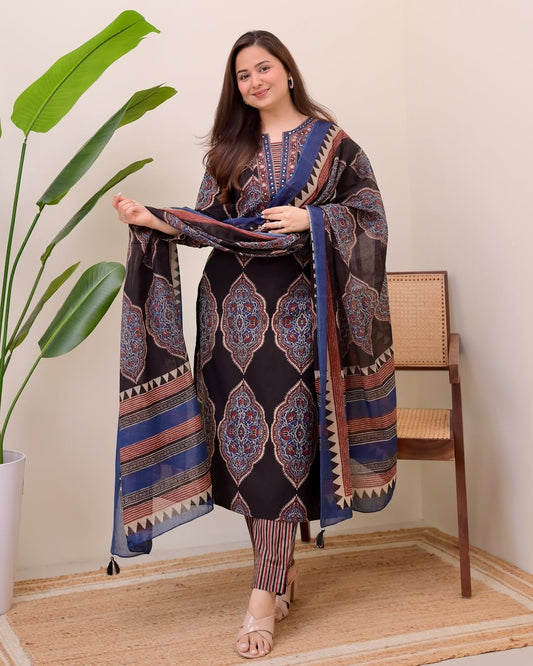 Most Stunning Pure Soft Cotton Printed Suit Set