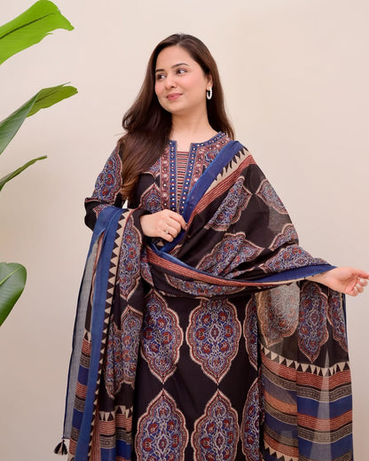Most Stunning Pure Soft Cotton Printed Suit Set