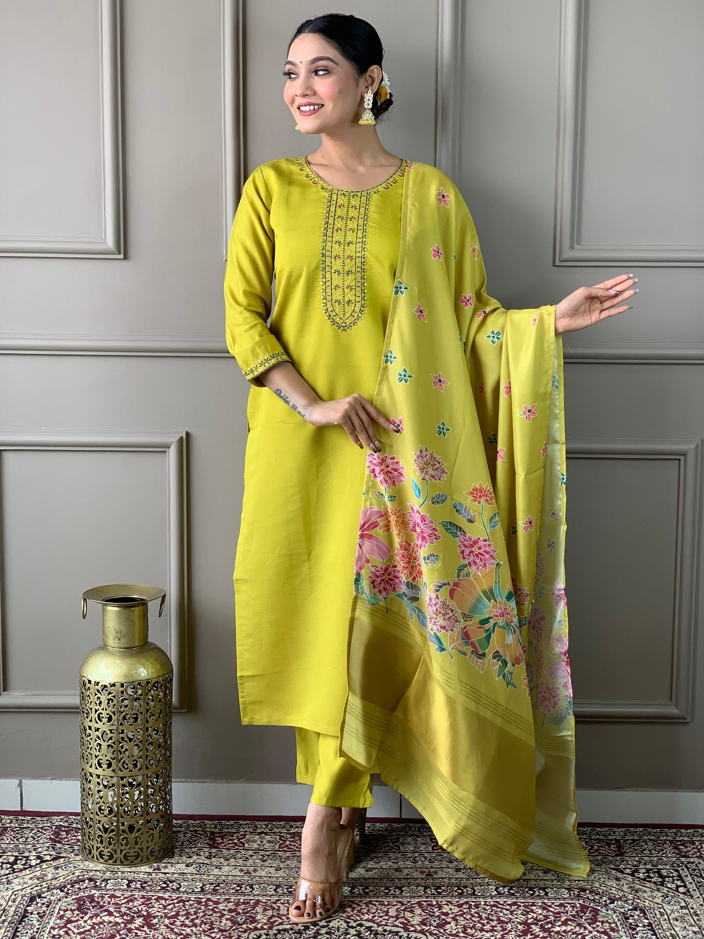 Most Beautiful Viscose Chanderi Suit Set