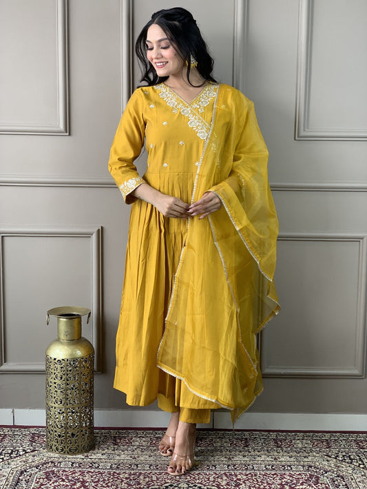 Beautiful Viscose Chanderi Silk Embroidary Suit Set