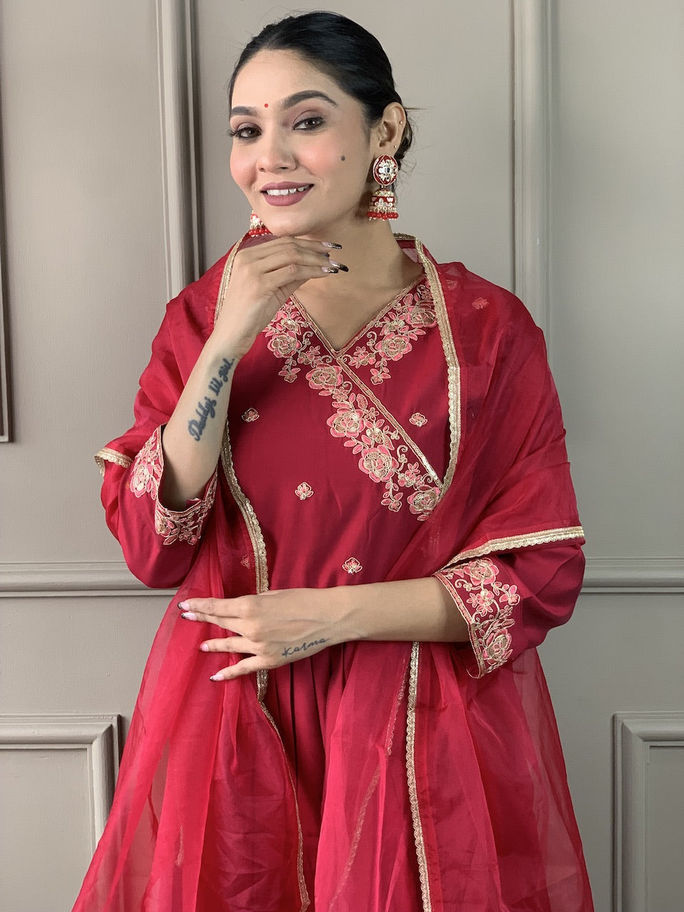 Beautiful Viscose Chanderi Silk Embroidary Suit Set