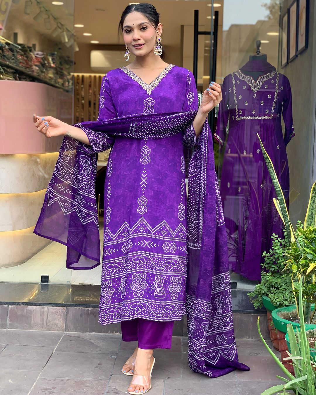 Evocative French Crep Bandhani Print Suit Set