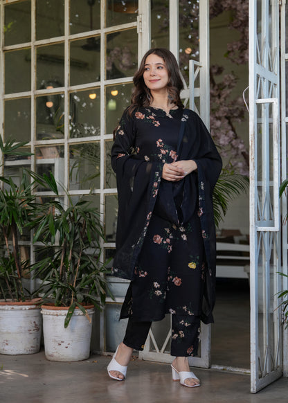 Attractive Black Silk Fabric Printed Suit Set