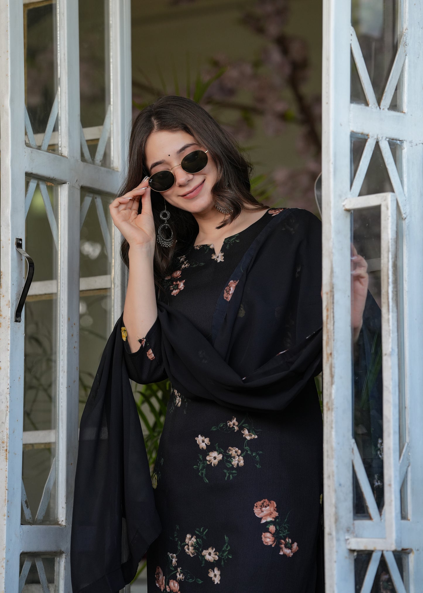 Attractive Black Silk Fabric Printed Suit Set