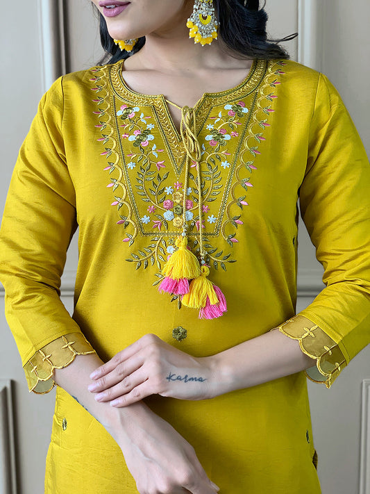 Trending Pure Chanderi Silk Designer Suit Set With Stylish Dupatta