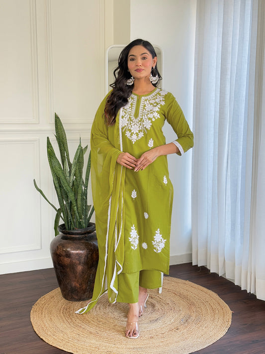 Fantabulous Cotton Fabric Embroidery Suit Set