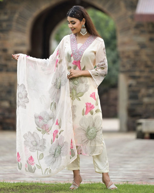 Tremendous Pure Georgette Embroidery Suit Set