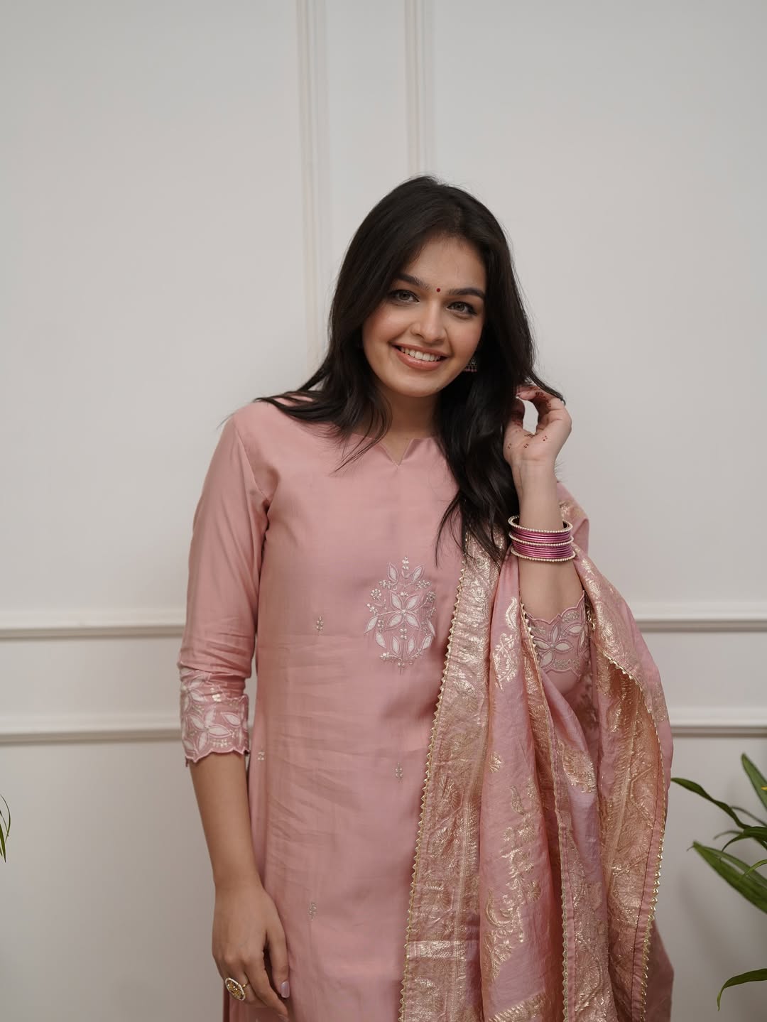 Very Stunning Chanderi Silk Embroidery Suit Set