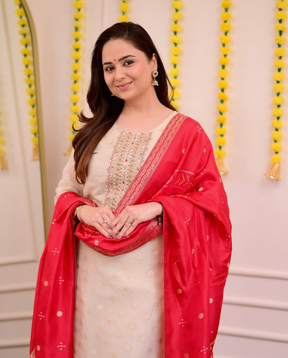 Most Charming Pure Jequard Weaving Suit Set