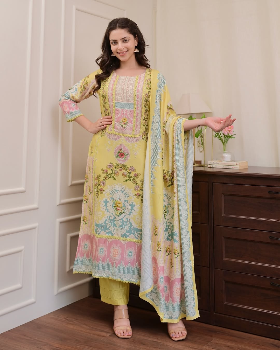 Luxurious Pure Handloom Embroidary Suit Set