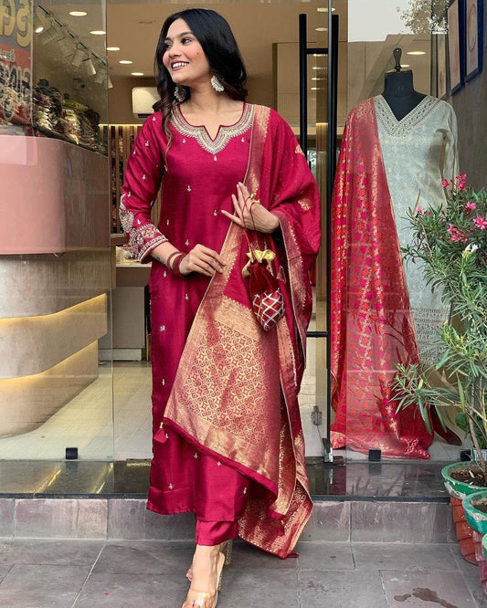 Most Beautiful Chanderi Viscose Kurta Set