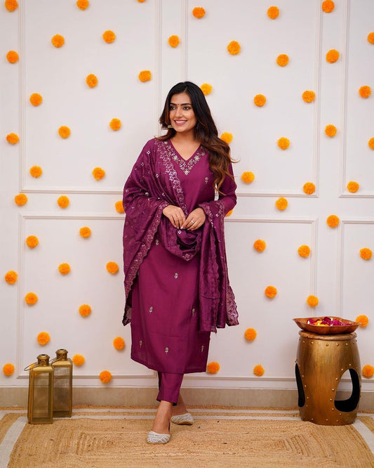 Most Beautiful Chanderi Silk Kurta Set