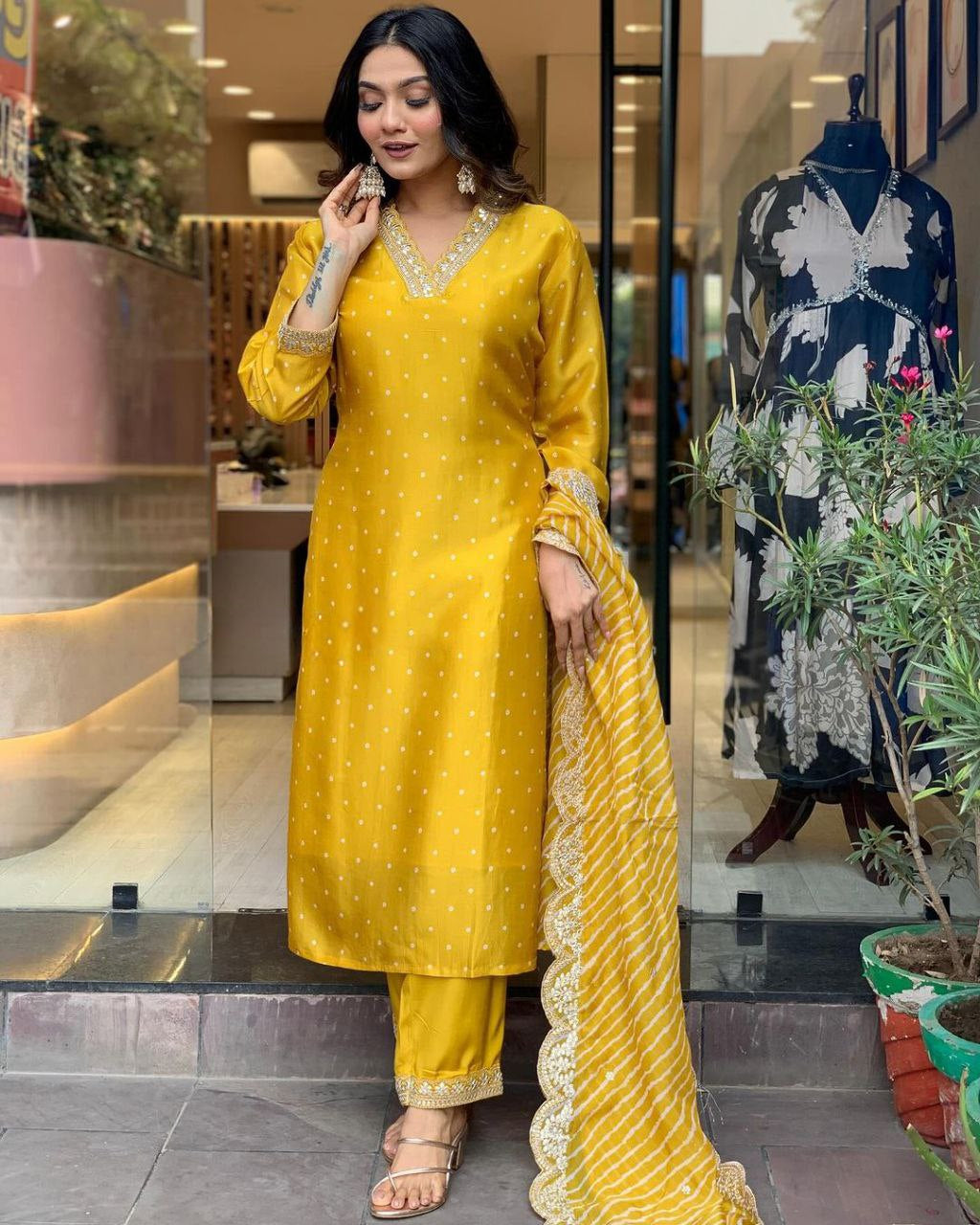Pure Chinon Embroidary Suit Set