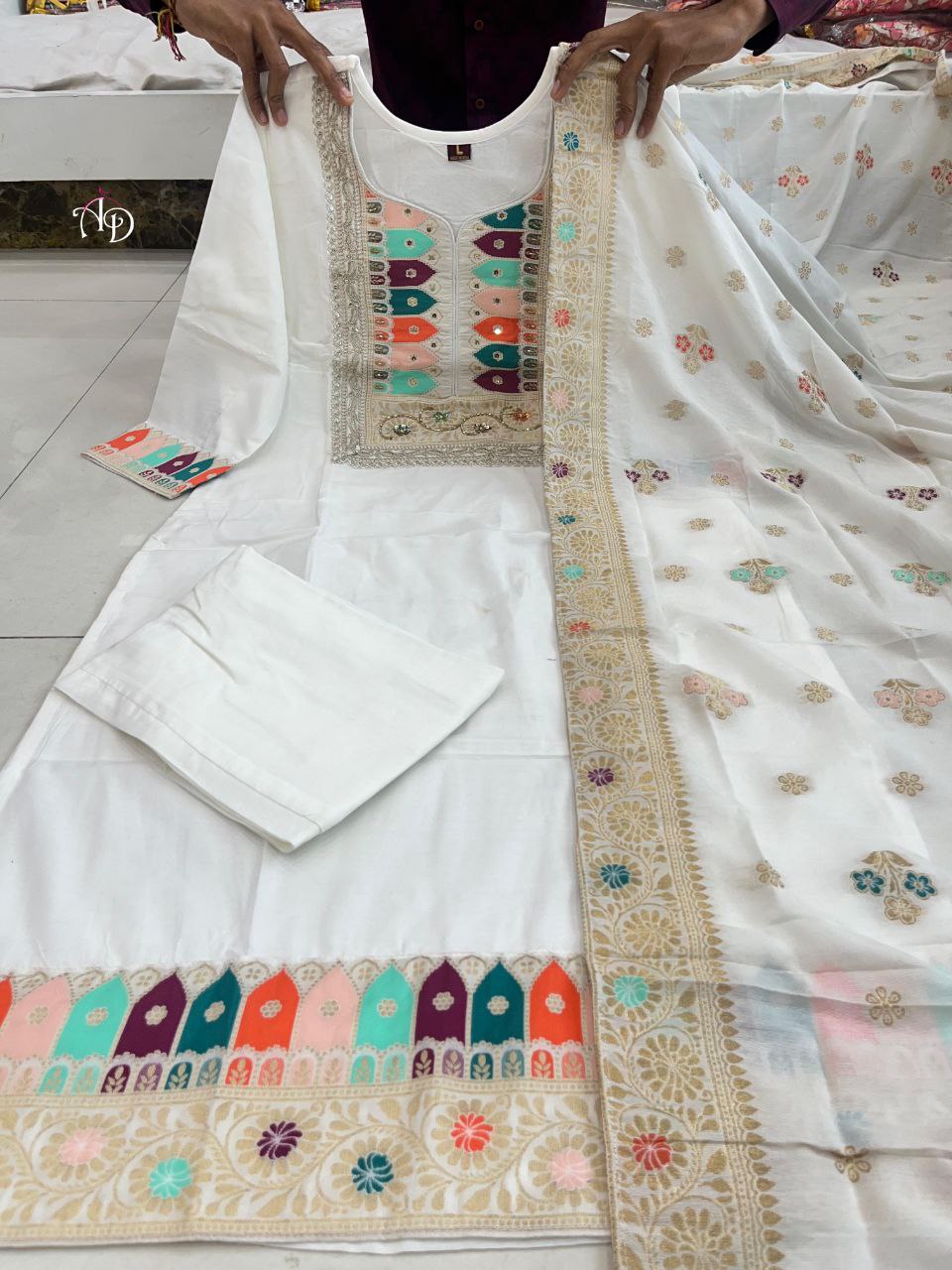 White Panther Most Trending Banana Silk Jequard Suit Set