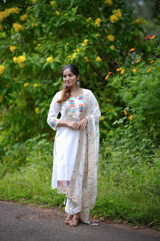 White Panther Most Trending Banana Silk Jequard Suit Set