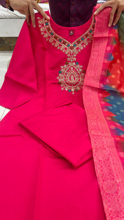 Beautiful Pink Coding Diamond Silk Fabric Embroidary Suit Set
